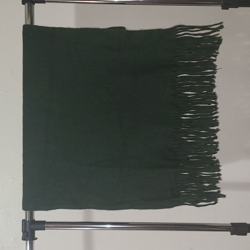 Scarfs - Picture 7 of 8